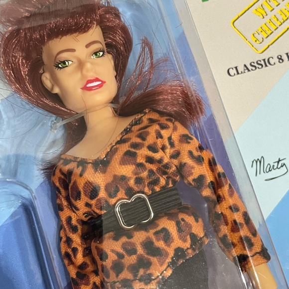 2018 MEGO PEGGY & AL BUNDY MARRIED WITH CHILDREN 8" FIGURE- NEW - Picture 4 of 8